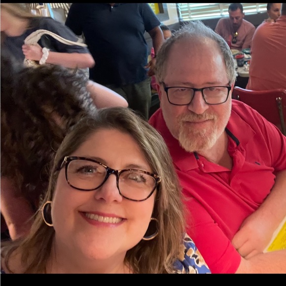 Meet your Posher, Heidi - Picture 2 of 2